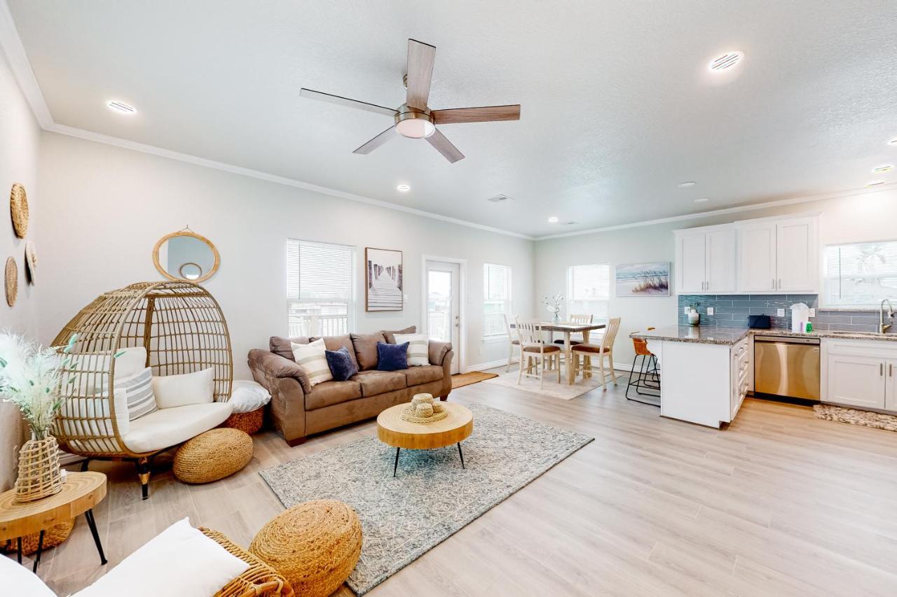 Caisson Modern Beach Cottage Surfside Beach Exterior foto
